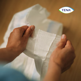 TENA Slip ProSkin Maxi - Пелени за възрастни хора при тежка до изключително тежка инконтиненция - 8 капки - 3750 мл - Размер L (92 - 144 см) - 24 бр/опак
